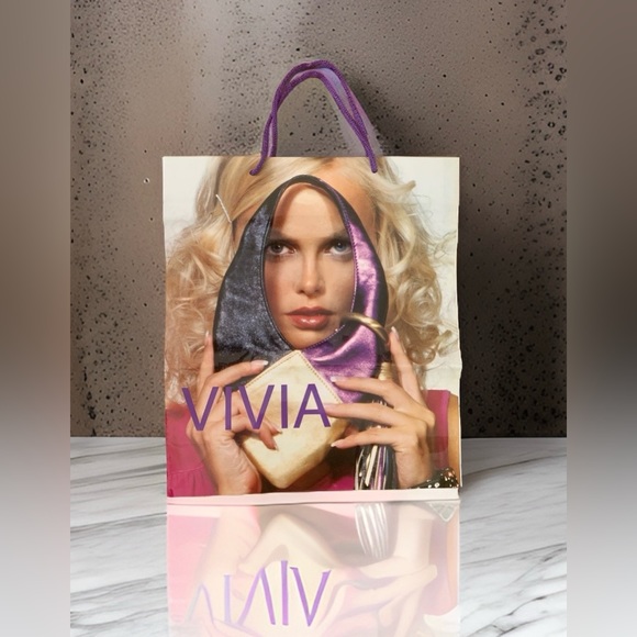 VTG Vivia fringe keyring (NWOT!) - Picture 3 of 4